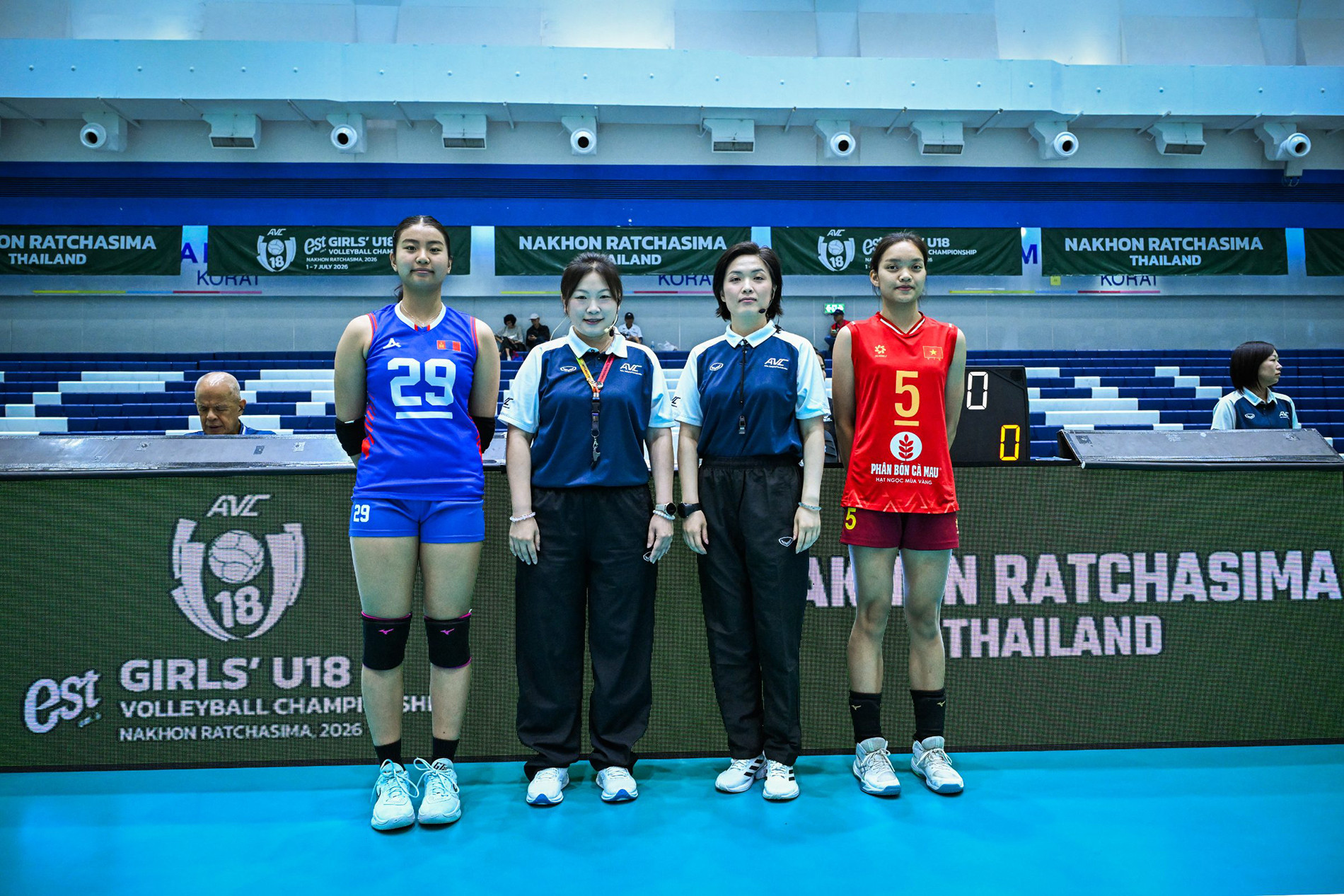 tuyen bong chuyen u18 nu viet nam mong co 2.jpg