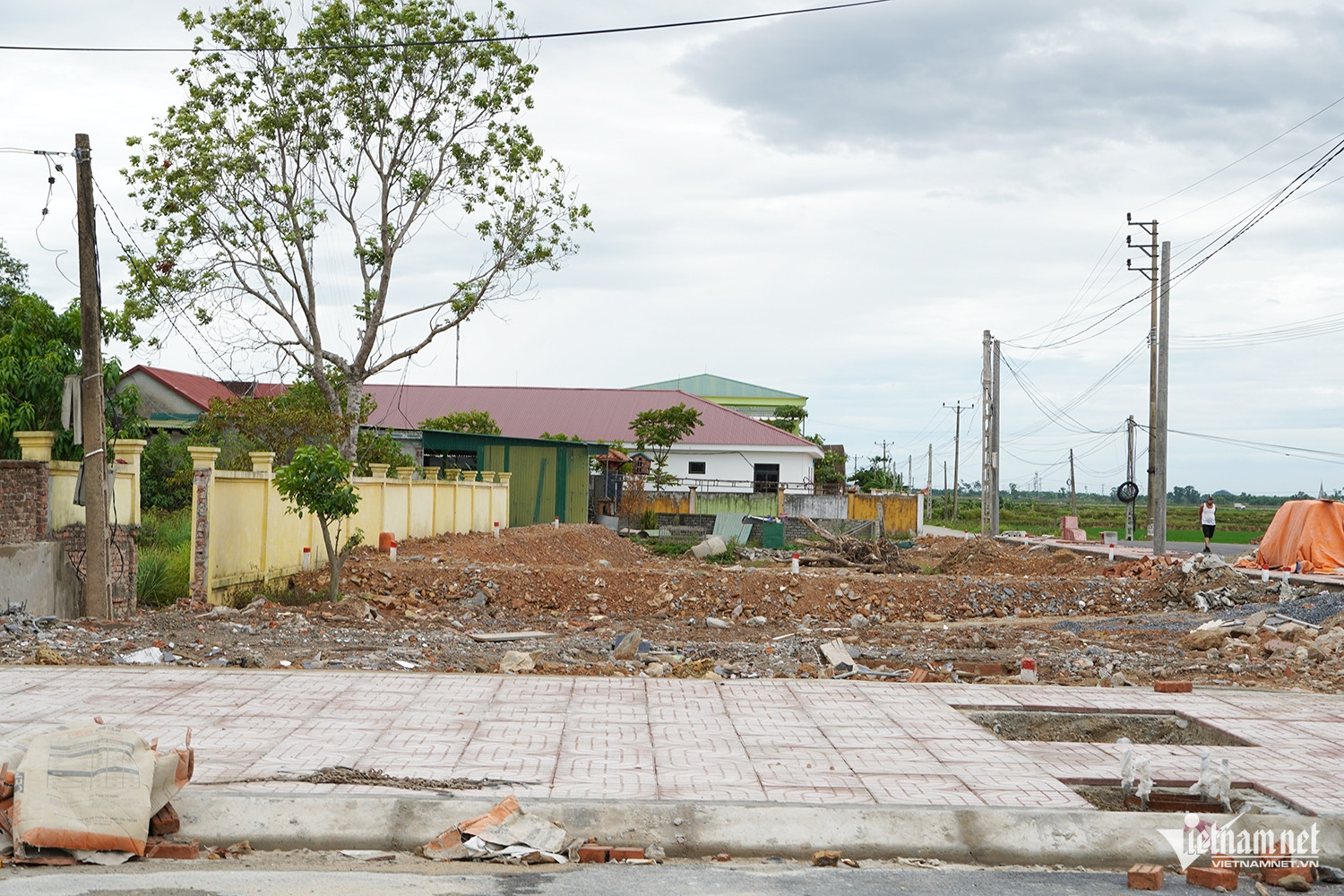 W-đấu giá đất 2.JPG.jpg