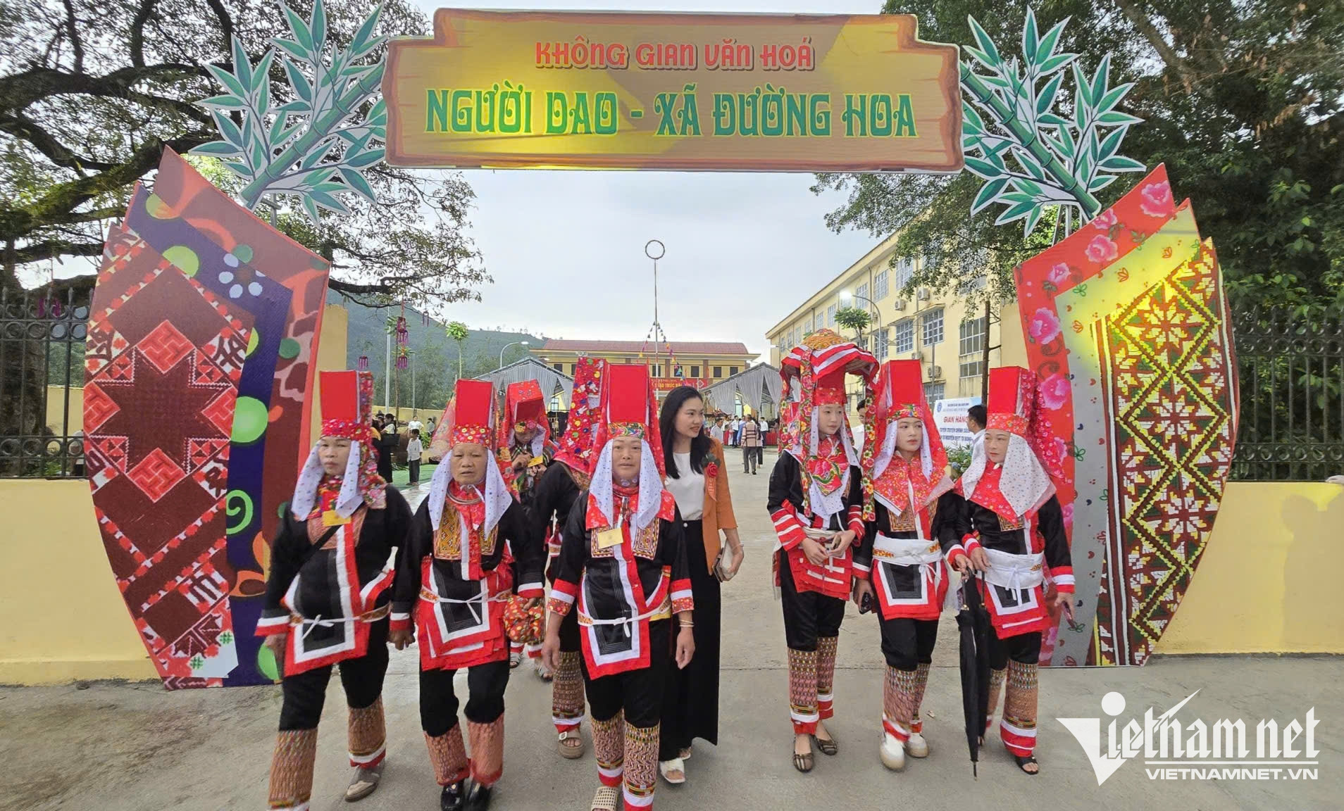 W-Người Dao ở xã vùng cao Đường Hoa tích cực tham gia các lễ hội truyền thống, thúc đẩy du lịch cộng đồng tại địa phương.jpg