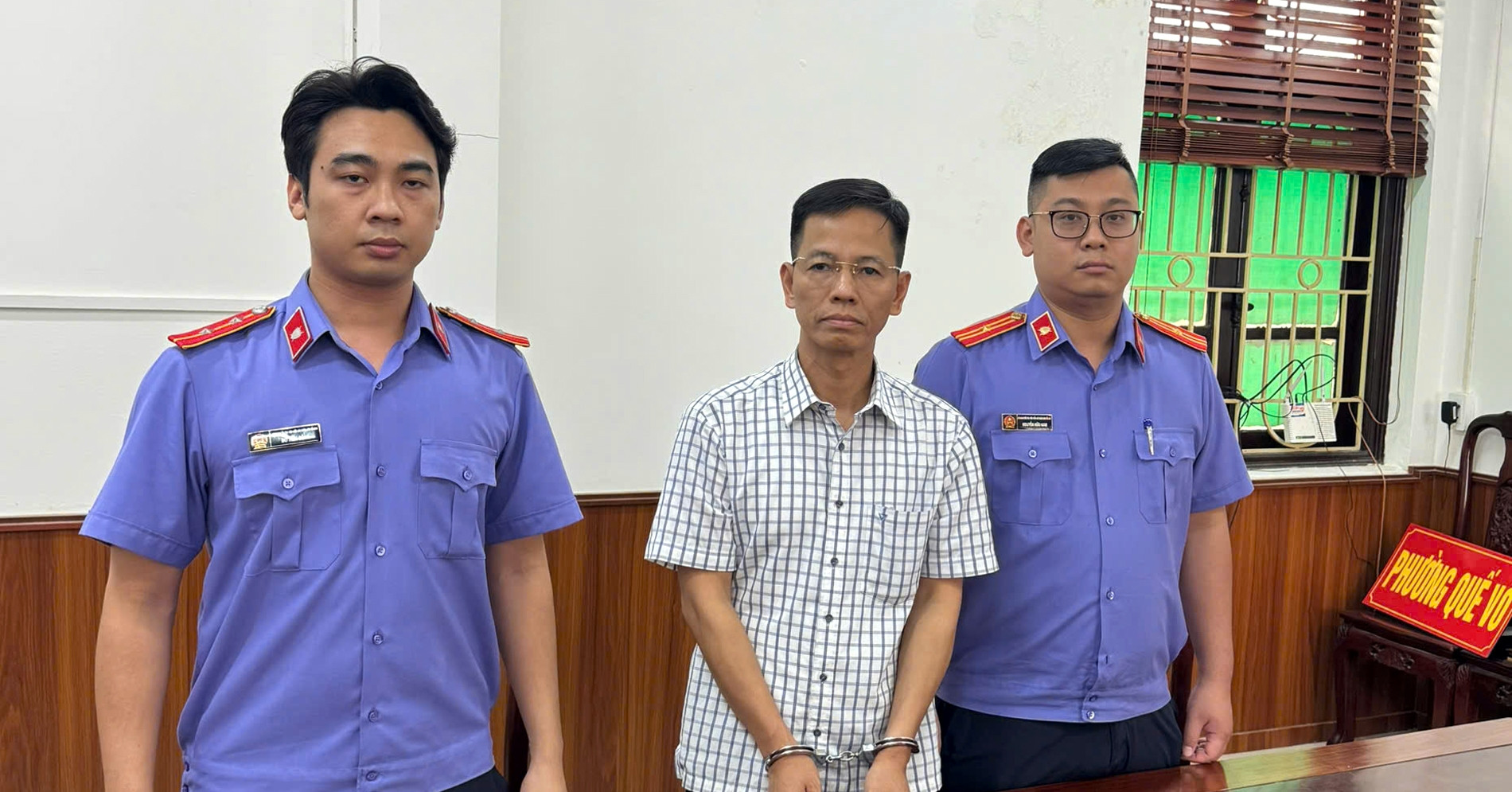 Bắt tạm giam nguyên Thẩm phán Tòa án nhân dân TP Hà Nội