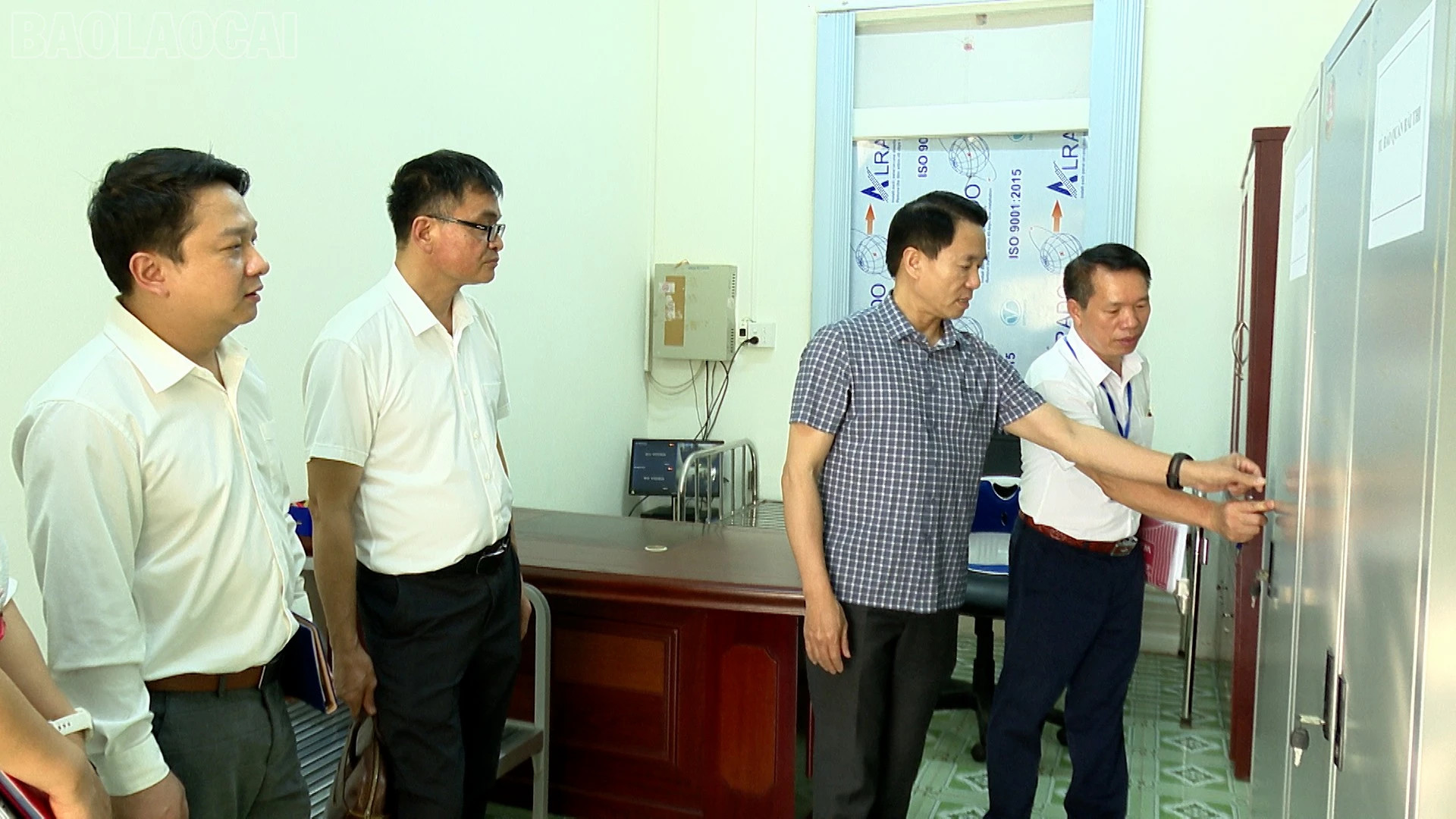 nhung kiem tra00 09 08 18still009.webp