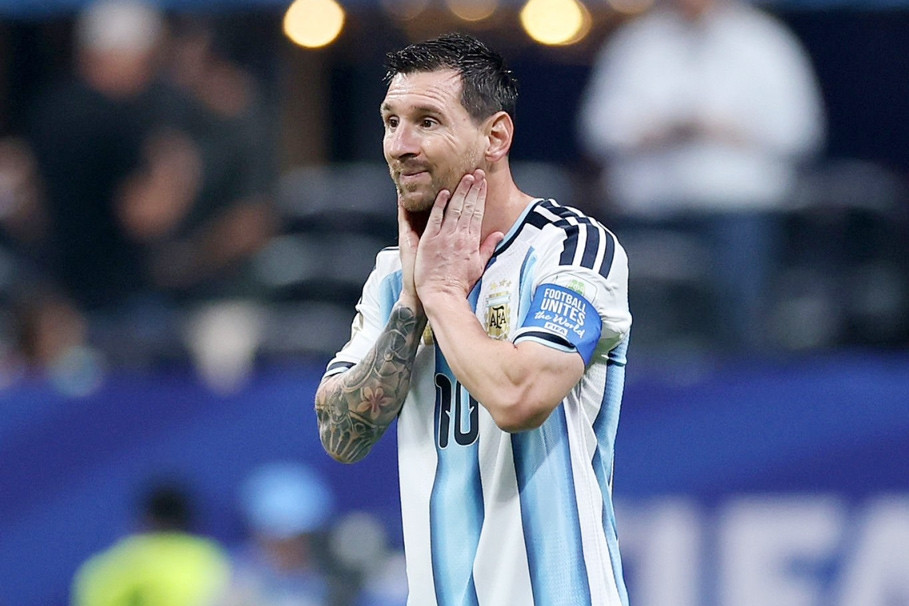 Trực tiếp Argentina 0-1 Ai Cập: Messi chưa có duyên ghi bàn (H2)