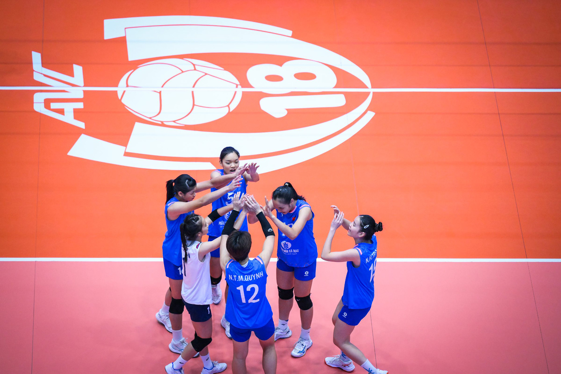 tuyen bong chuyen u18 nu viet nam 3.jpg