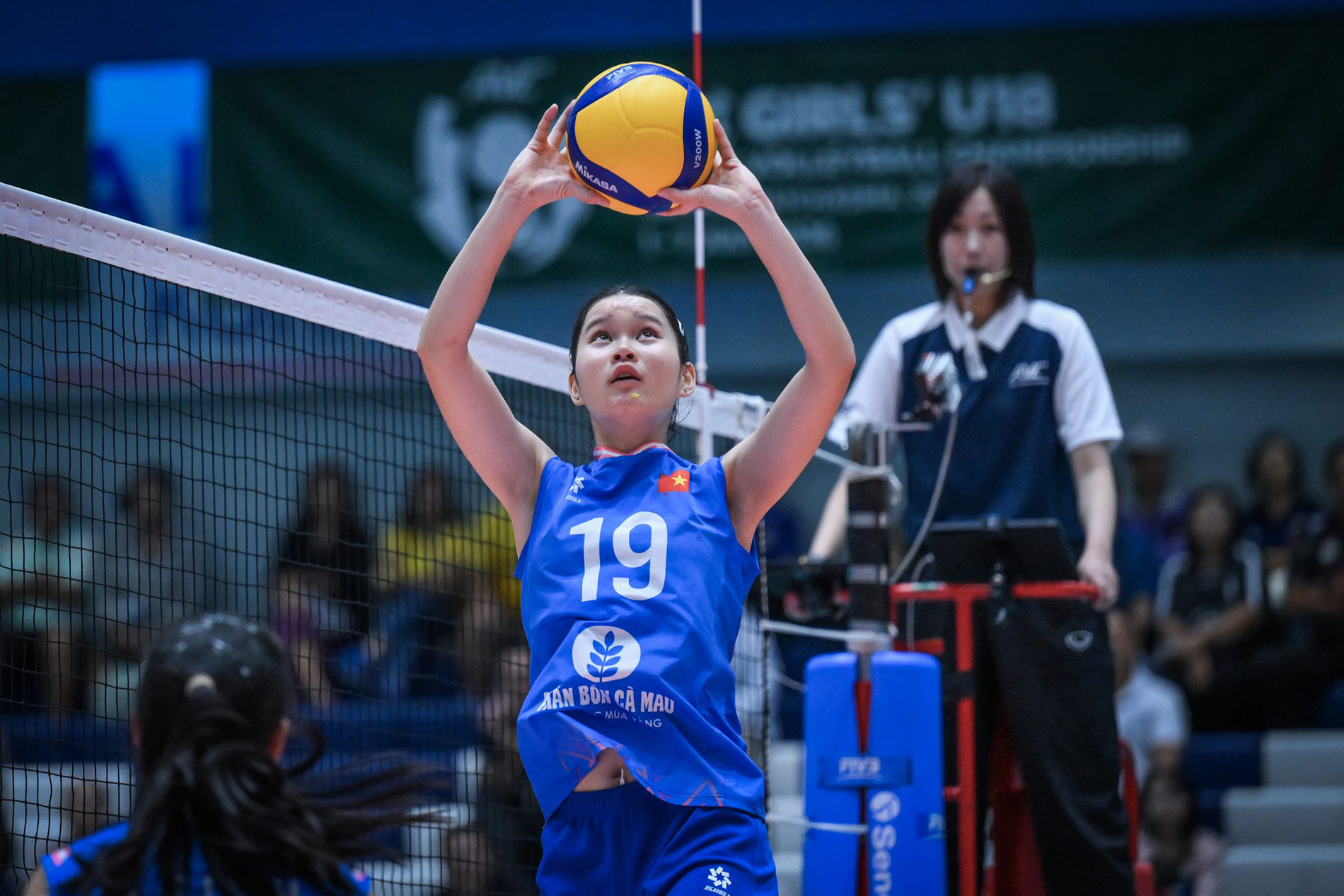 tuyen bong chuyen u18 nu viet nam 6.jpg