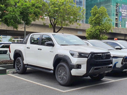 xe bán tải .jpg