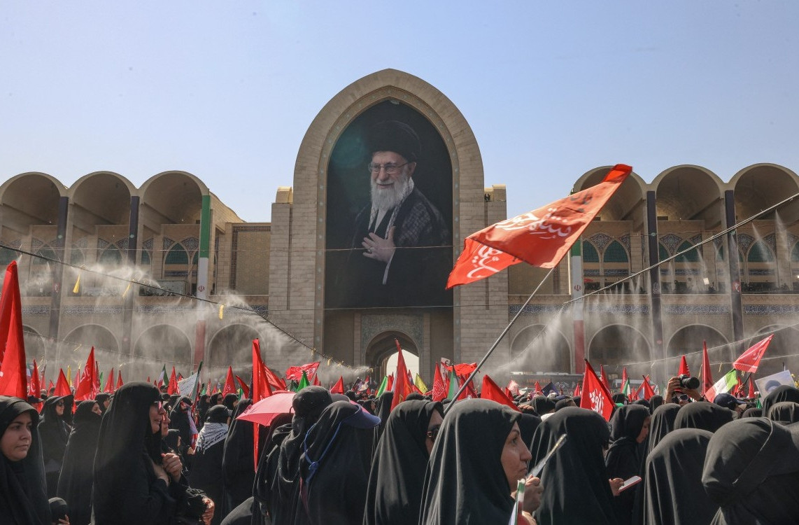 Bản tin sáng 8/7: Mỹ mở cuộc tấn công mới, tái áp đặt trừng phạt Iran
