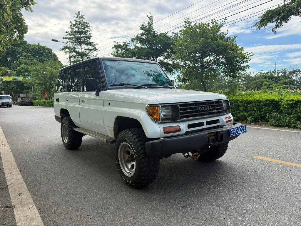 ảnh xe SUV 4.jpg
