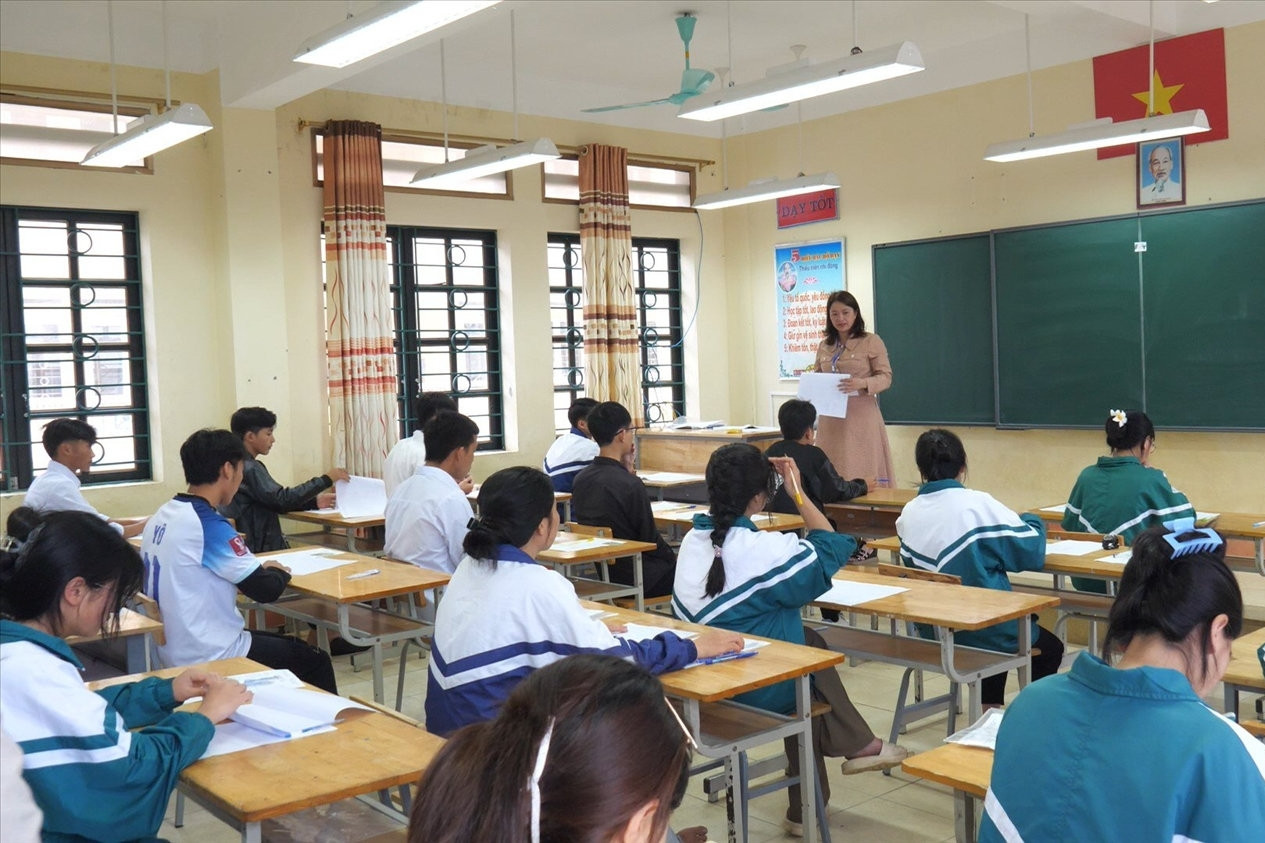 Dải 40 điểm 10 Toán ở một trường chuyên: Có 18 em thuộc diện tuyển thẳng đại học