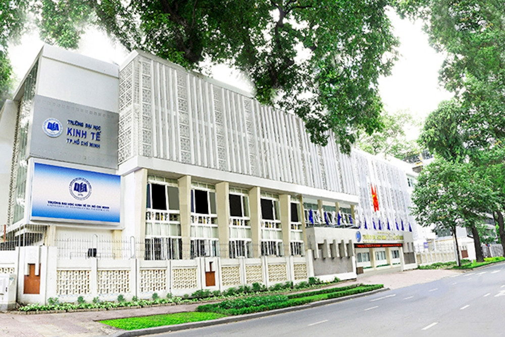 ĐH Kinh tế TPHCM công bố điểm sàn từ 60 đến 65 điểm