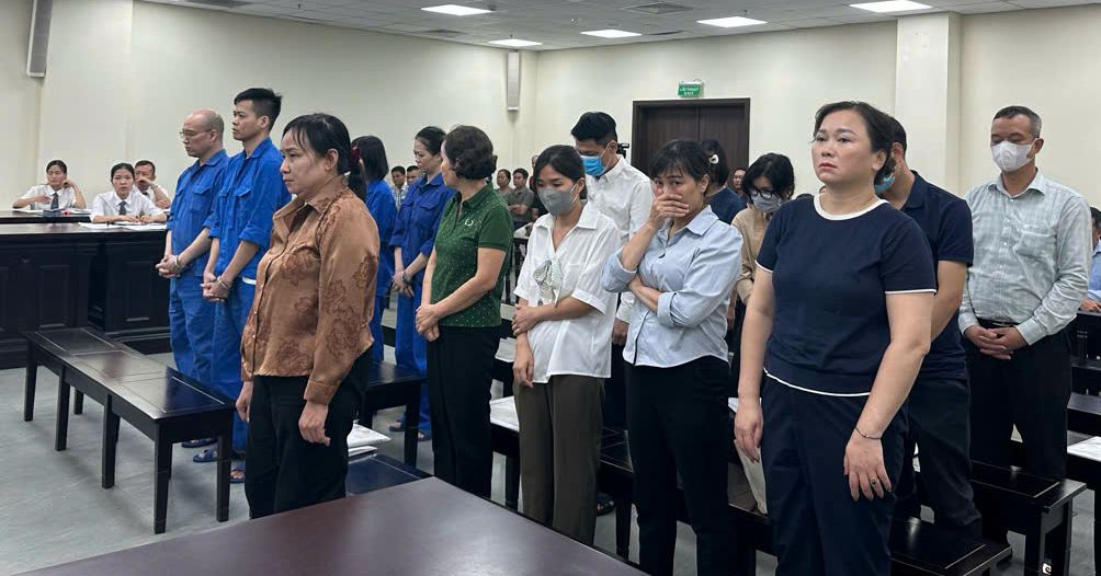 Hà Nội: Nhận hối lộ tiền tỷ để &amp;apos;tạo điều kiện&amp;apos; cấp phép, nhóm cựu cán bộ hầu tòa