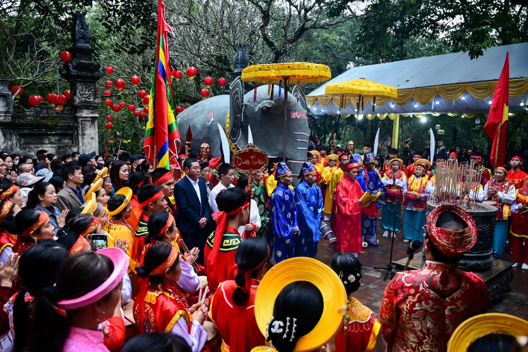 Sạt lở tại Đền Sóc, Hà Nội công bố tình huống khẩn cấp thiên tai