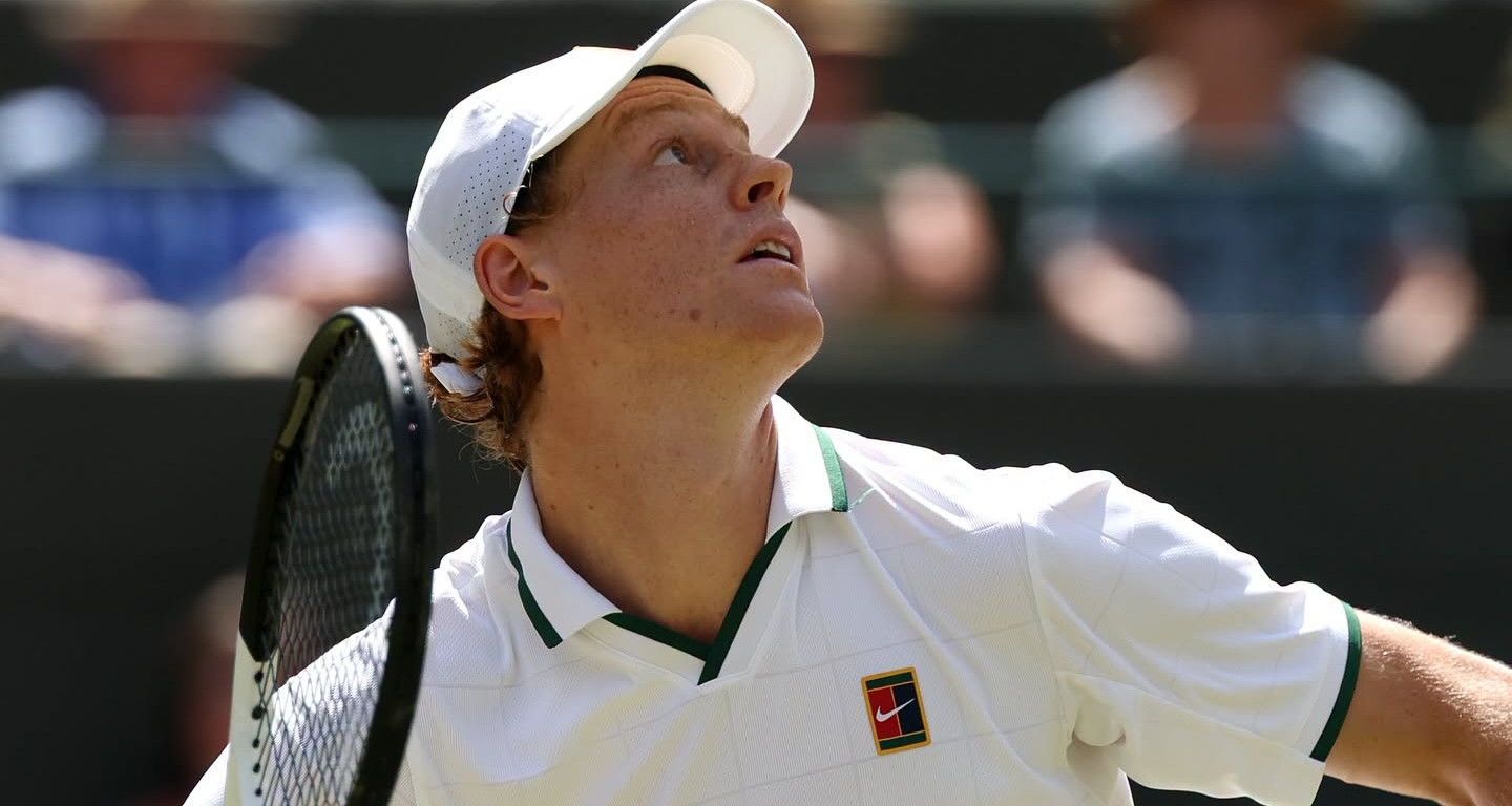 Sinner hạ &amp;apos;máy giao bóng&amp;apos; Struff, đoạt vé bán kết Wimbledon