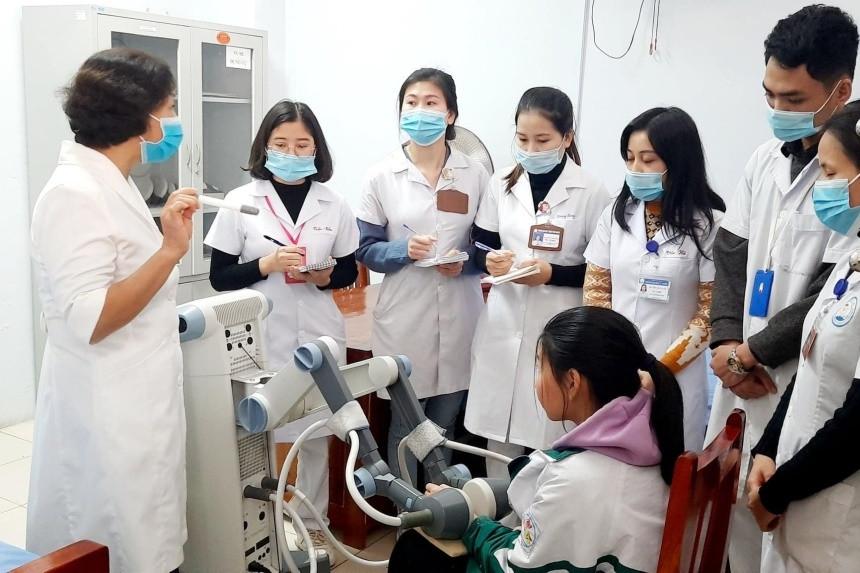 Trường y đầu tiên công bố điểm sàn, cao nhất 23 điểm