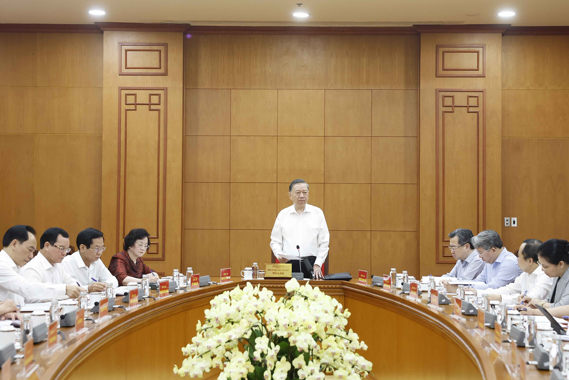 vna_potal_tong_bi_thu_chu_tich_nuoc_to_lam_lam_viec_voi_nganh_noi_vu_ve_chat_luong_nguon_lao_dong_viet_nam_8873573.jpg
