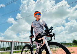 https://static-images.vnncdn.net/vps_images_publish/000001/000003/2026/7/9/batch-gan-day-anh-bat-dau-dap-xe-hon-40km-moi-ngay-de-ren-luyen-suc-khoe-447.jpg