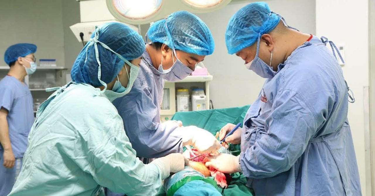 Ca mổ bỏ qua thủ tục cứu thanh niên bị tai nạn giao thông không có người thân