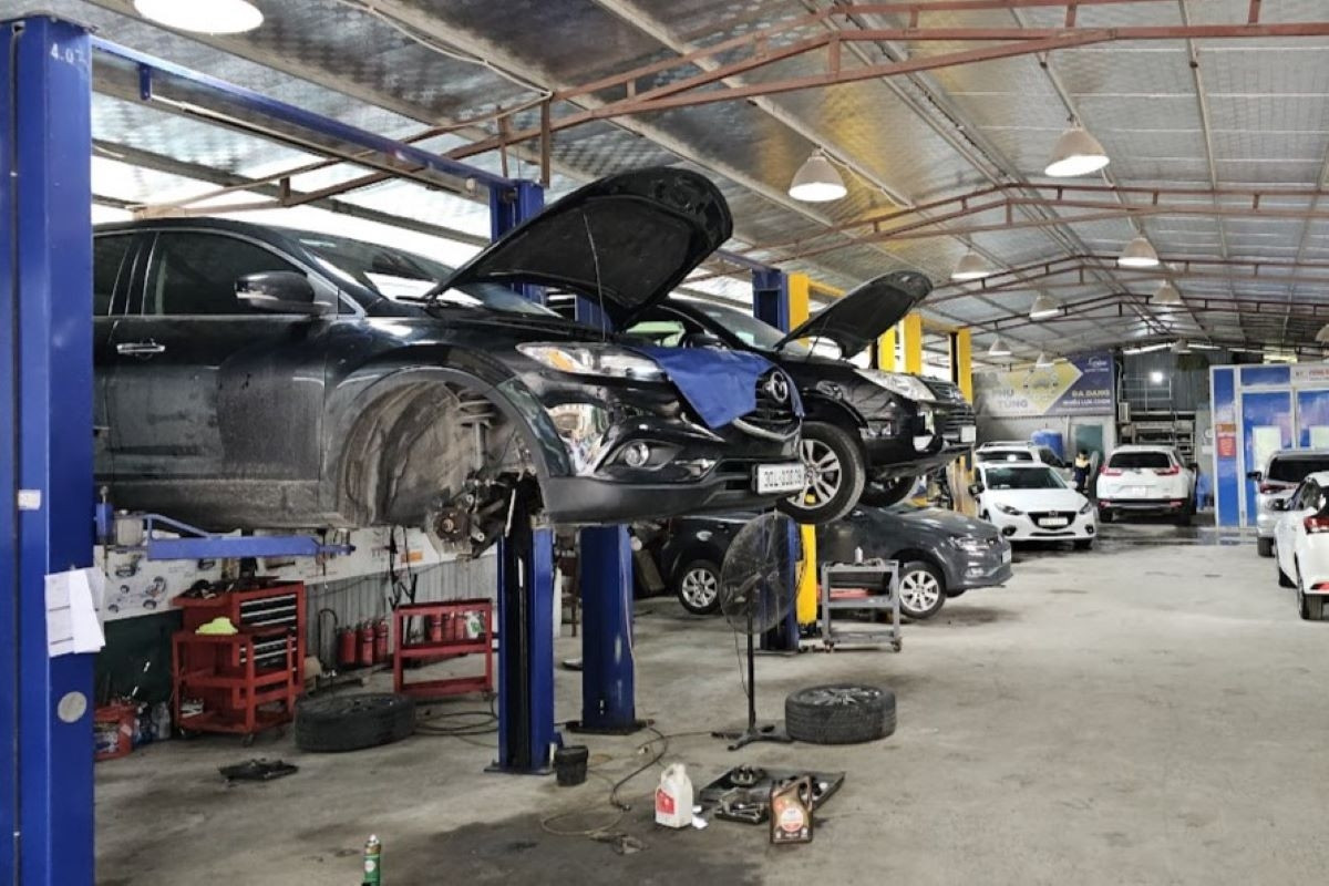 Cán mốc 50.000km, chủ xe cần chú ý đến hạng mục nào khi đi bảo dưỡng xe?