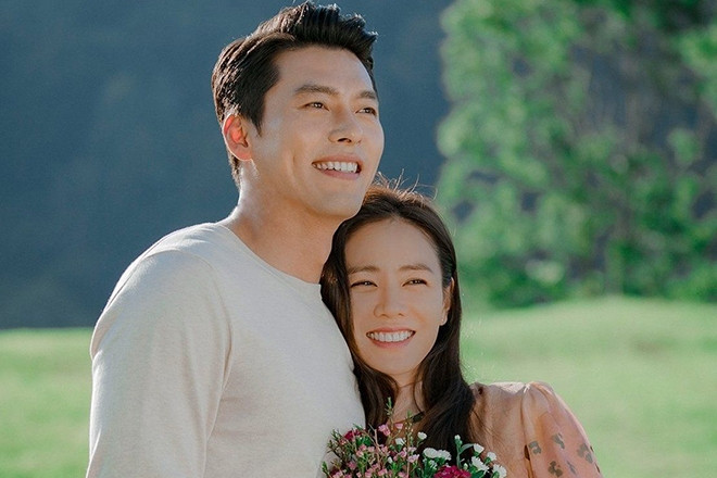 Hyun Bin ‘Hạ cánh nơi anh’ hiếm hoi xuất hiện cùng vợ con, ‘ở ẩn’ vẫn gây sốt
