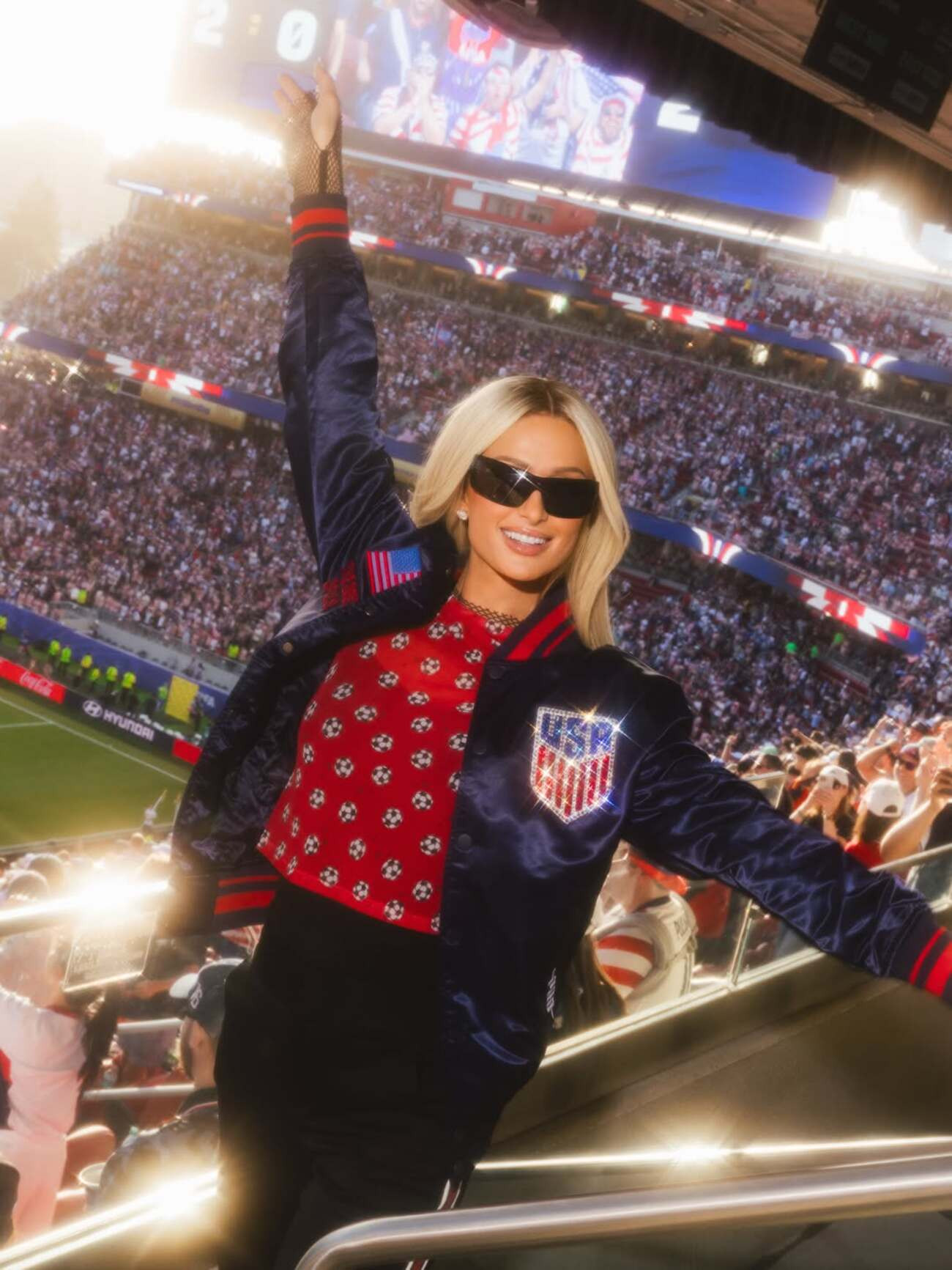 https://static-images.vnncdn.net/vps_images_publish/000001/000003/2026/7/9/photo-shared-by-paris-hilton-on-july-04-2026-tagging-escaperealife-and-1111media-may-be-an-image-of-one-or-more-people-b-3236.jpeg