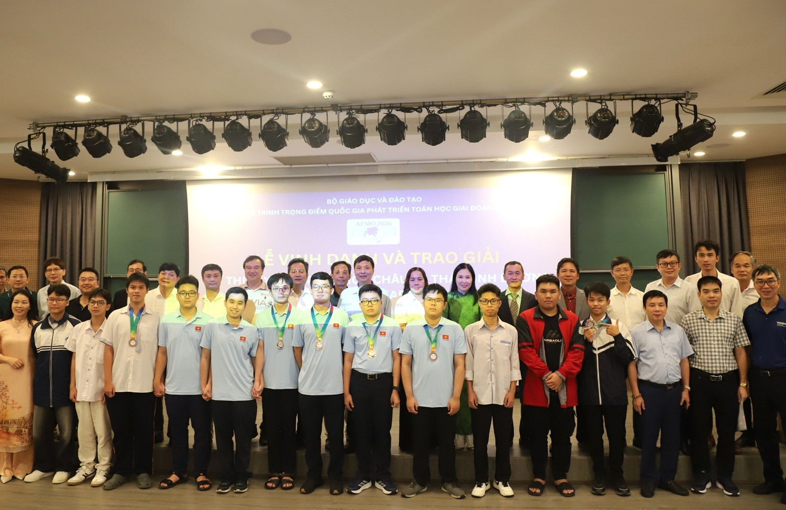 Vinh danh 7 học sinh đoạt huy chương tại kỳ thi Olympic Toán học châu Á năm 2026
