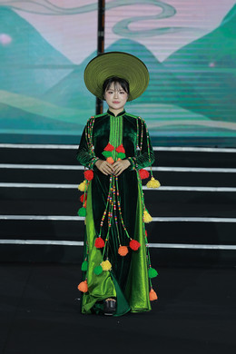 Diễn Viên Hà Đan.jpg