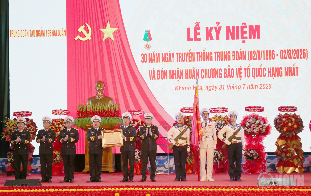 huân chương.jpg