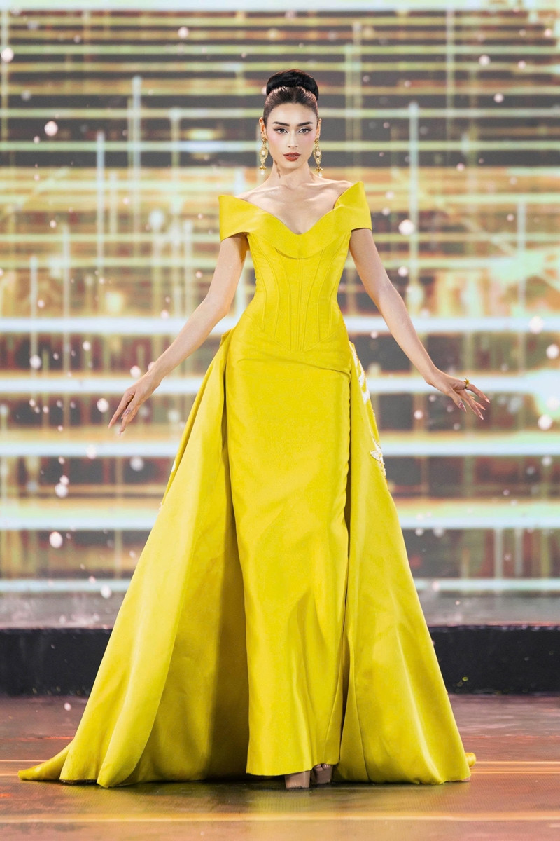 https://static-images.vnncdn.net/vps_images_publish/000001/000003/2026/8/1/miss-grand-vietnam-001-192.jpg