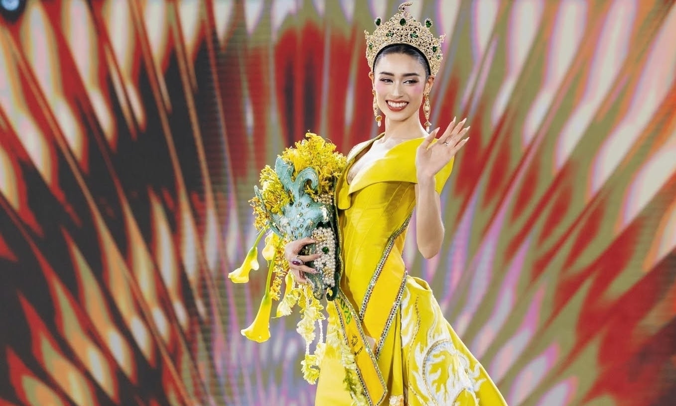 https://static-images.vnncdn.net/vps_images_publish/000001/000003/2026/8/1/nguoi-dep-26-tuoi-emoura-pham-dang-quang-miss-grand-vietnam-2026-606.jpg