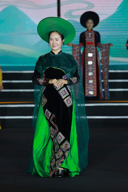 NSƯT Nguyệt Hằng.jpg