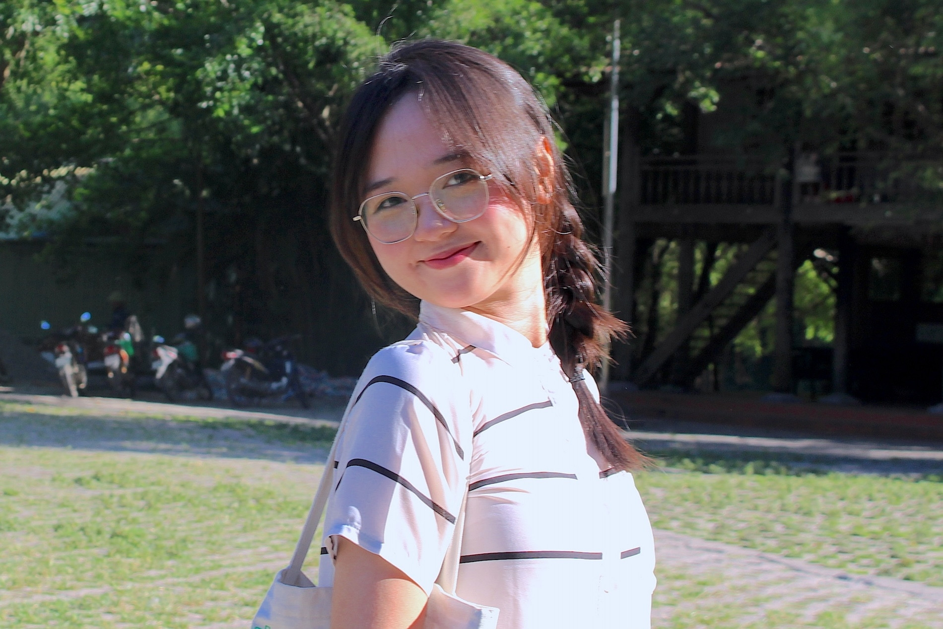 Thủ khoa trường Nhân văn trăn trở: ‘Ra trường rồi sẽ làm gì?’
