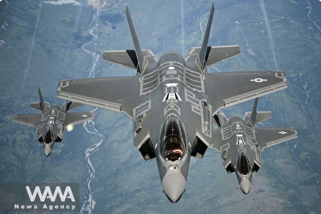 Tiêm kích tàng hình F-35B của Mỹ lao xuống căn cứ, bốc cháy dữ dội