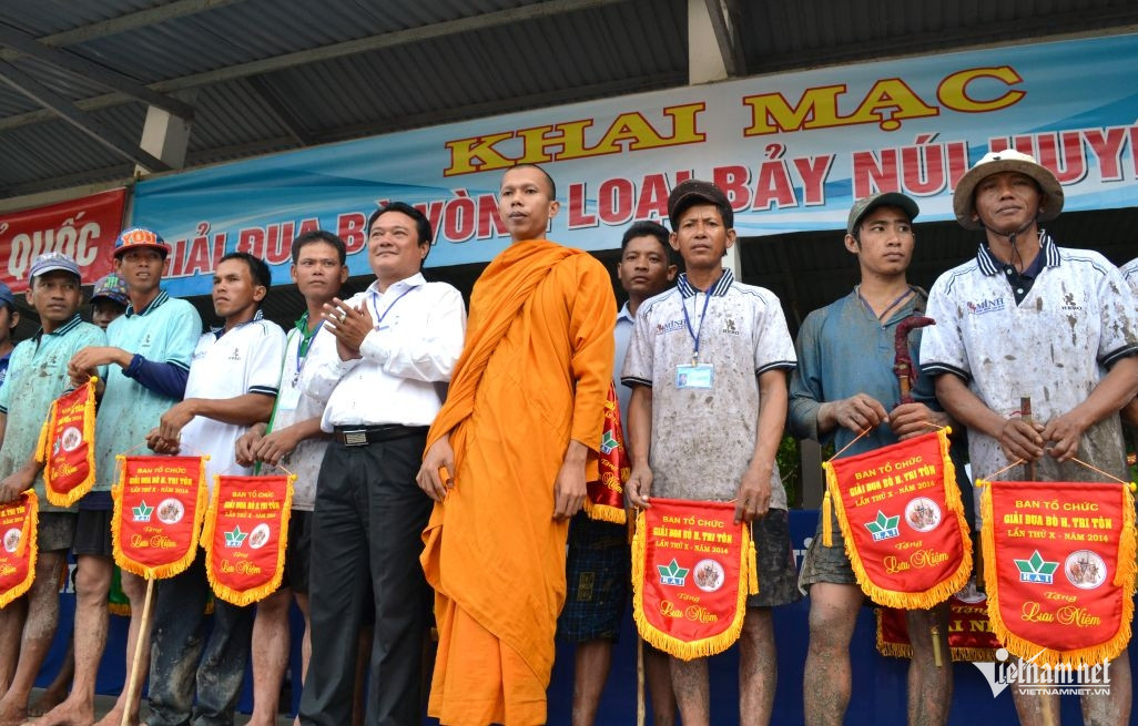 W-chua ta miet 1  .JPG.jpg