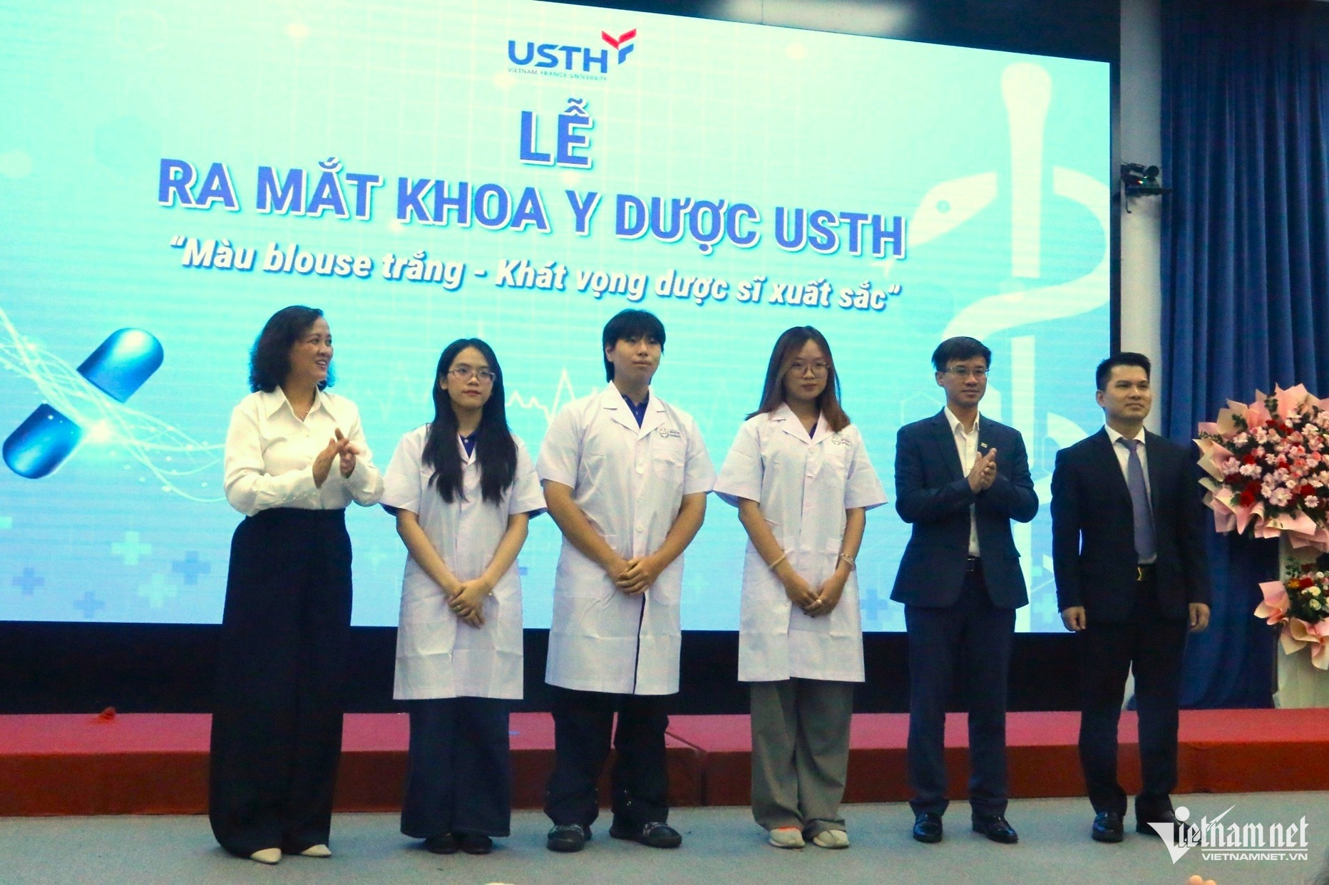 W-Khoa Y dược ĐH Khoa học và Công nghệ HN 1.JPG.jpg