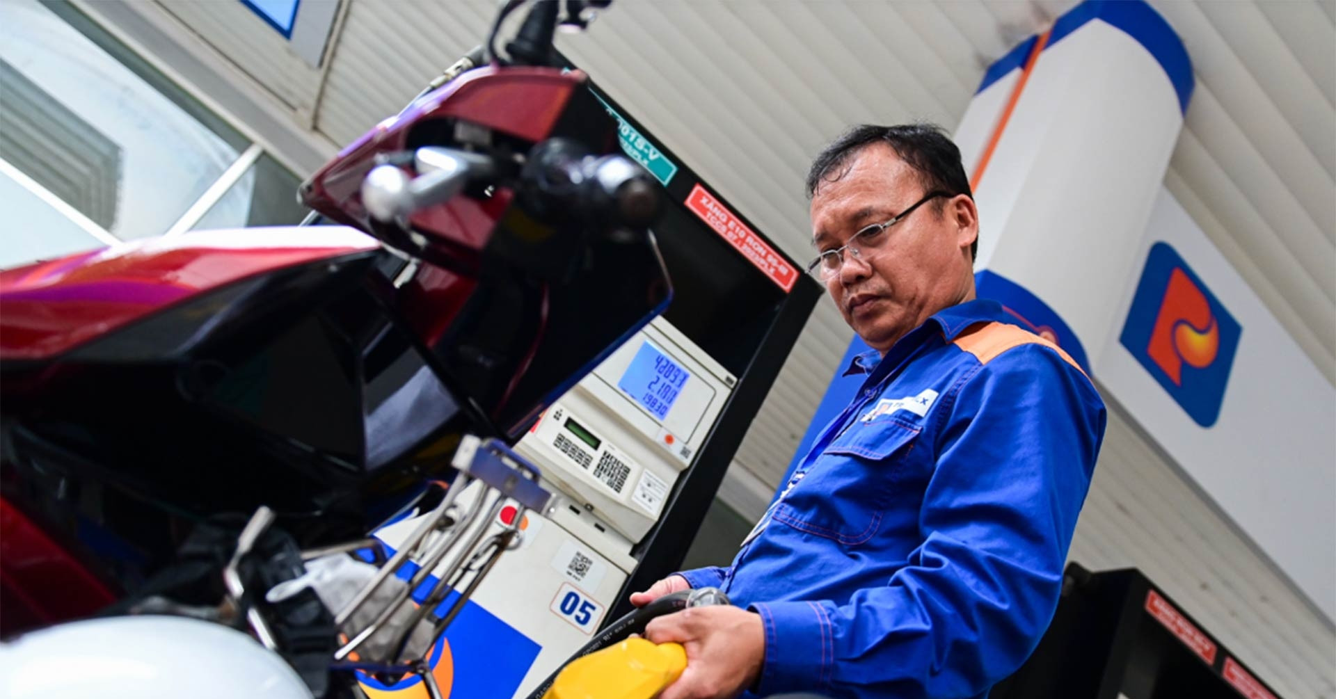 Giá xăng dầu ngày 10/8: Thế giới tăng, trong nước duy trì mức thấp