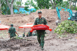 công viên Lê Thị Riêng 002.png