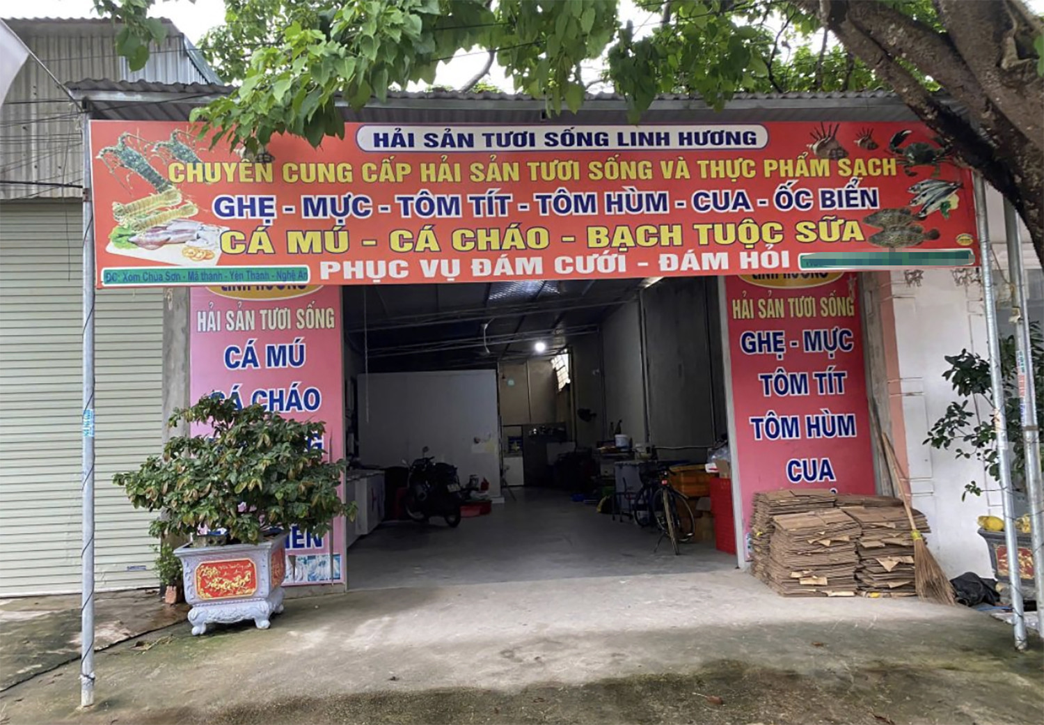 cửa hàng hải sản.jpg