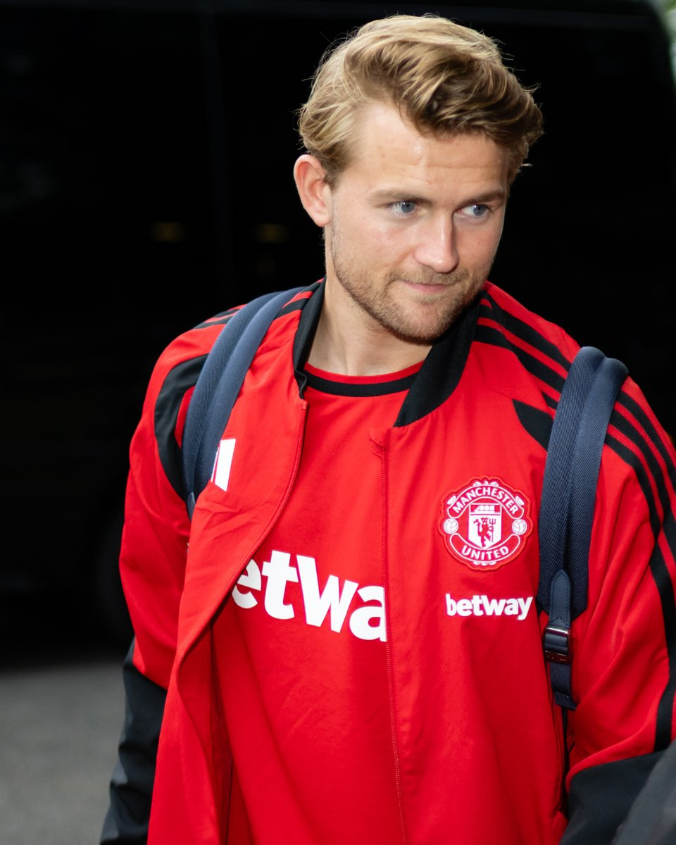 De Ligt MU.jpg