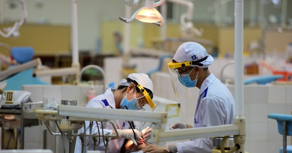 Điểm chuẩn Đại học Y Dược TPHCM năm 2026 cao nhất 27,95