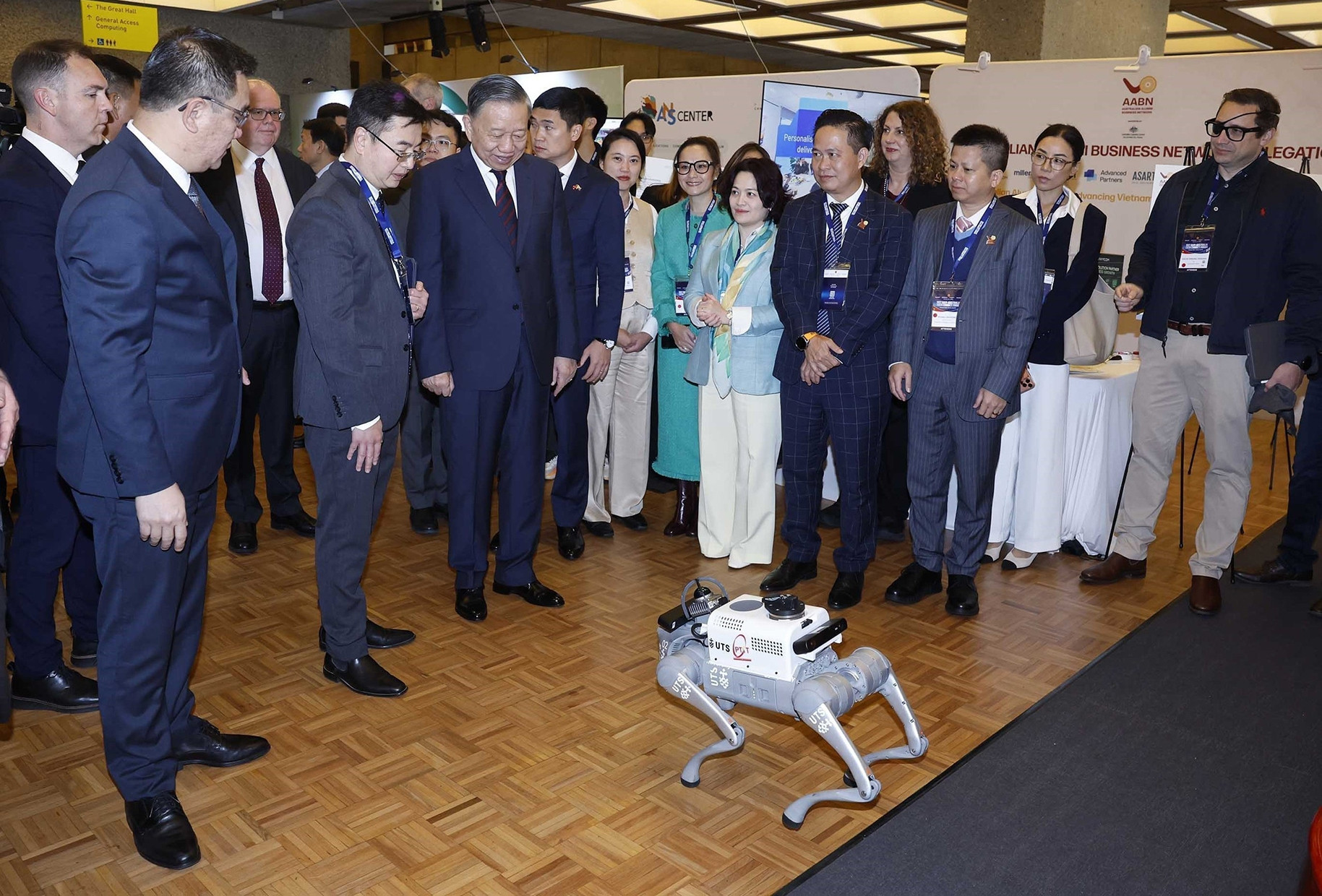 Đưa quan hệ Việt Nam - Australia trở thành hình mẫu hợp tác về khoa học, công nghệ