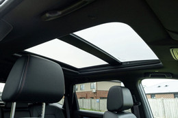https://static-images.vnncdn.net/vps_images_publish/000001/000003/2026/8/10/honda-crv-ehev-review-69-2048x1365-1691.jpg