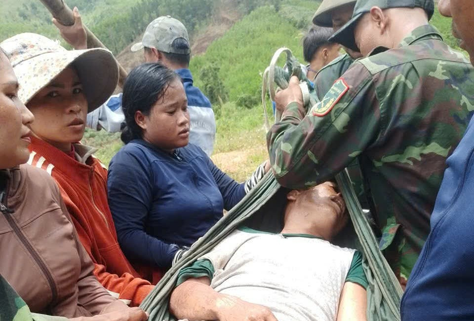 Người đàn ông mất tích 4 ngày, cả thôn đi tìm phát hiện nằm bất tỉnh
