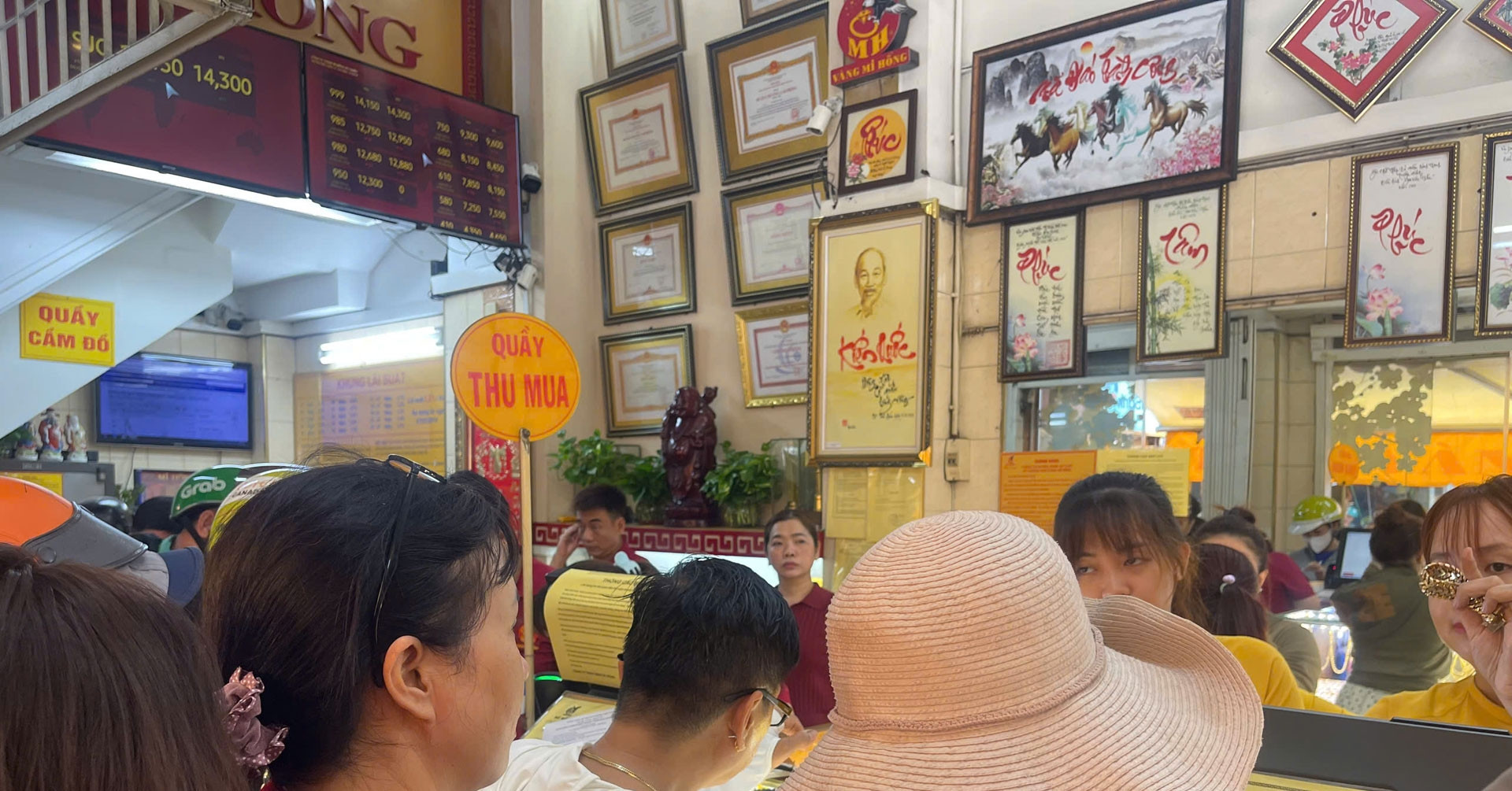Sau kết luận thanh tra, hoạt động mua bán vàng tại Mi Hồng ra sao?