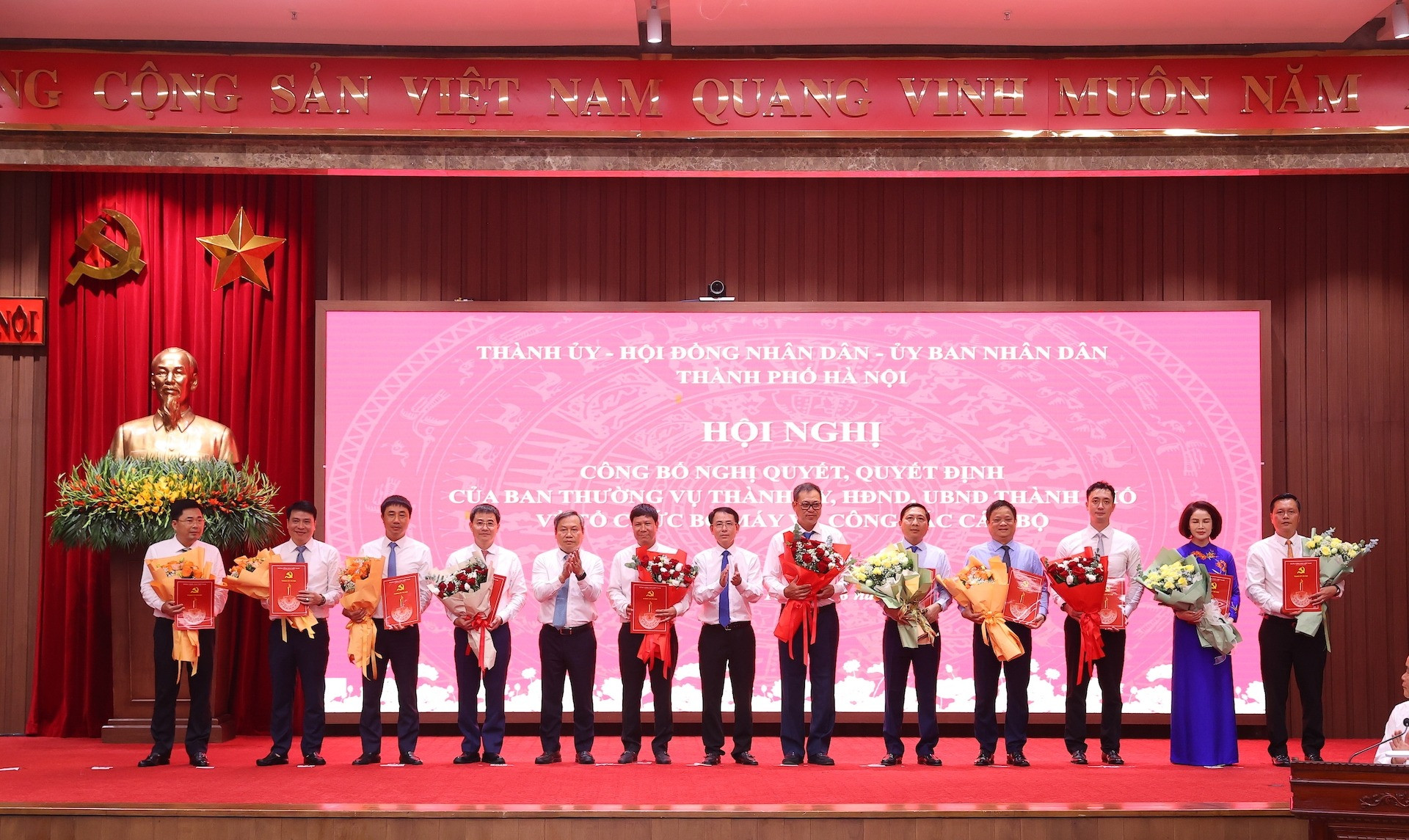 thành uỷ hà nội.jpg