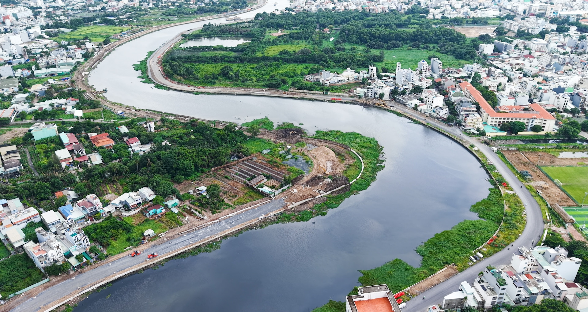 Từng ngập rác và bốc mùi, kênh dài nhất TPHCM hồi sinh sau hơn 3 năm cải tạo