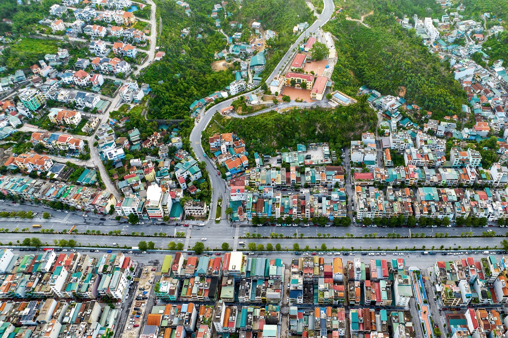 Vợ đòi lại đất tiền tỷ sau ly hôn, chồng nói đã bán với giá chỉ 600 triệu đồng