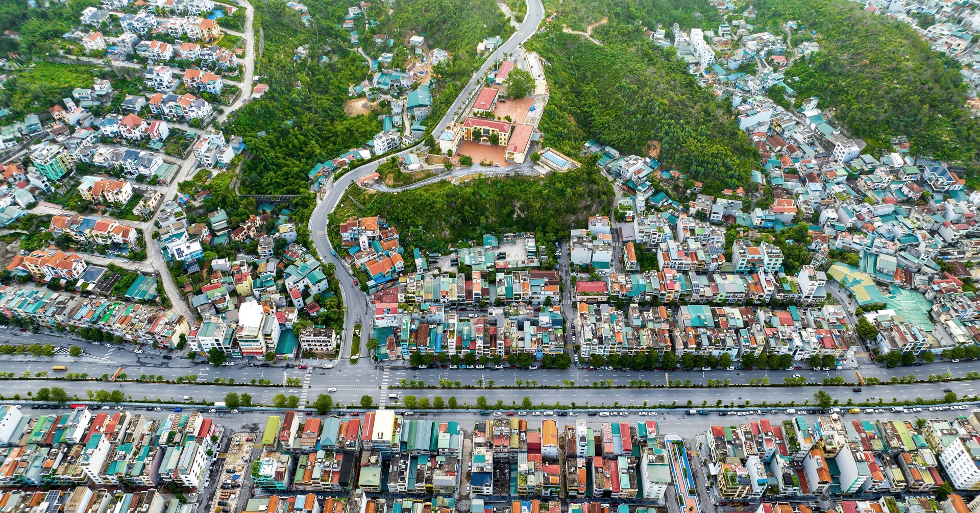 Vợ đòi lại đất tiền tỷ sau ly hôn, chồng nói đã bán với giá chỉ 600 triệu đồng