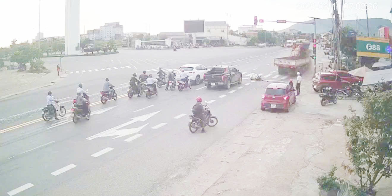 a đèn đỏ.jpg