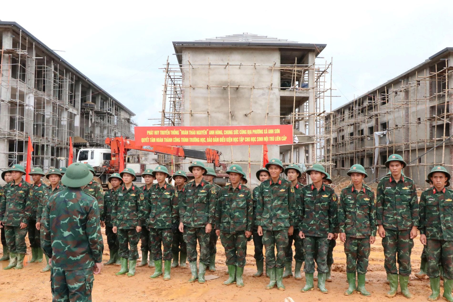 áo lính linh.jpg