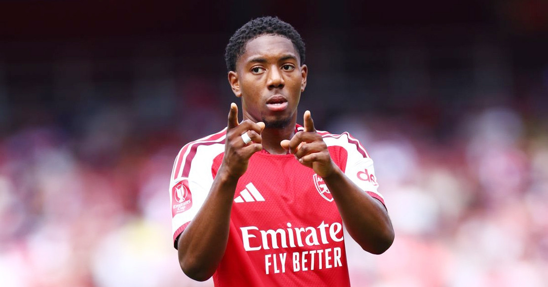 Arsenal chào bán &amp;apos;hàng nóng&amp;apos; cho MU và Chelsea