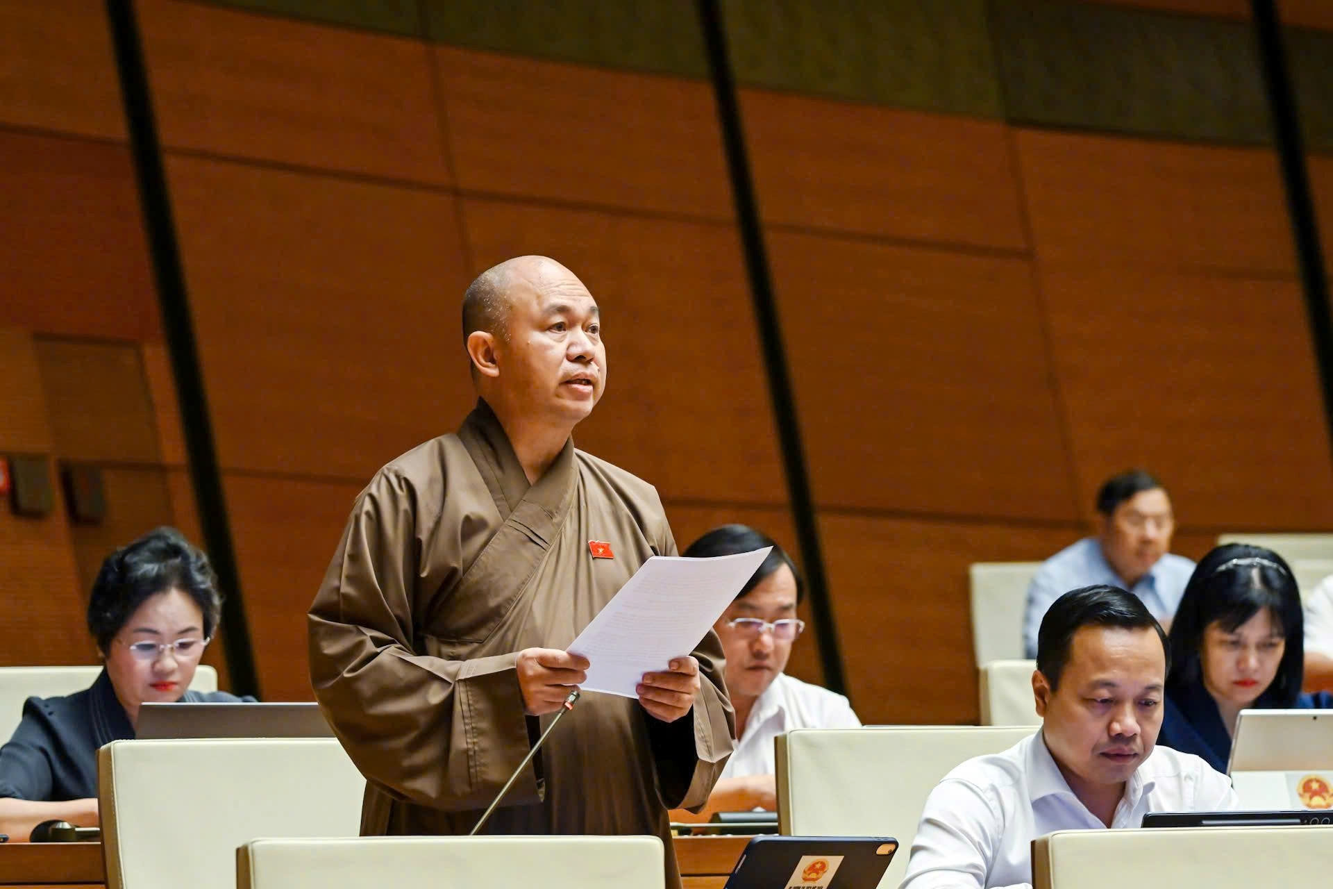 Đại biểu Quốc hội đề nghị bổ sung thẩm quyền cho tỉnh về khu thương mại tự do